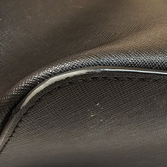 Michael Kors Jet Set Travel Tote - Picture 10 of 11